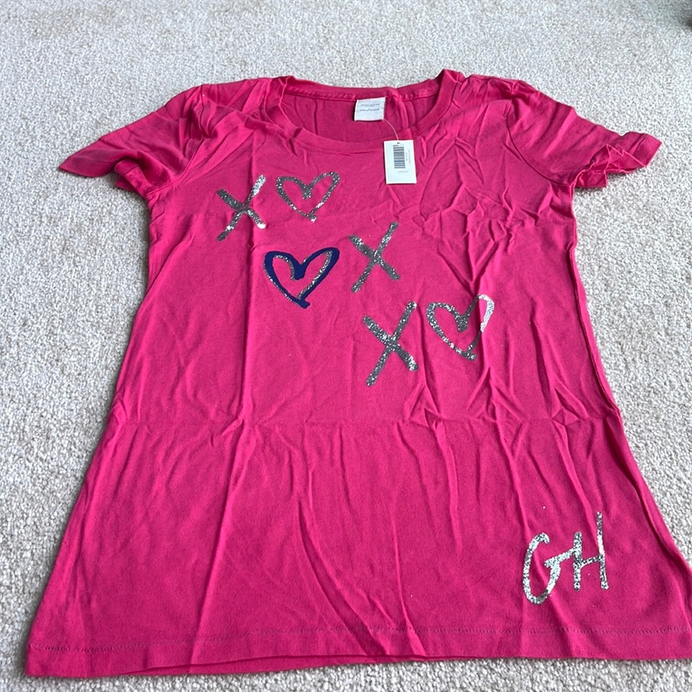 Brand new pink Gilly Hicks Tee